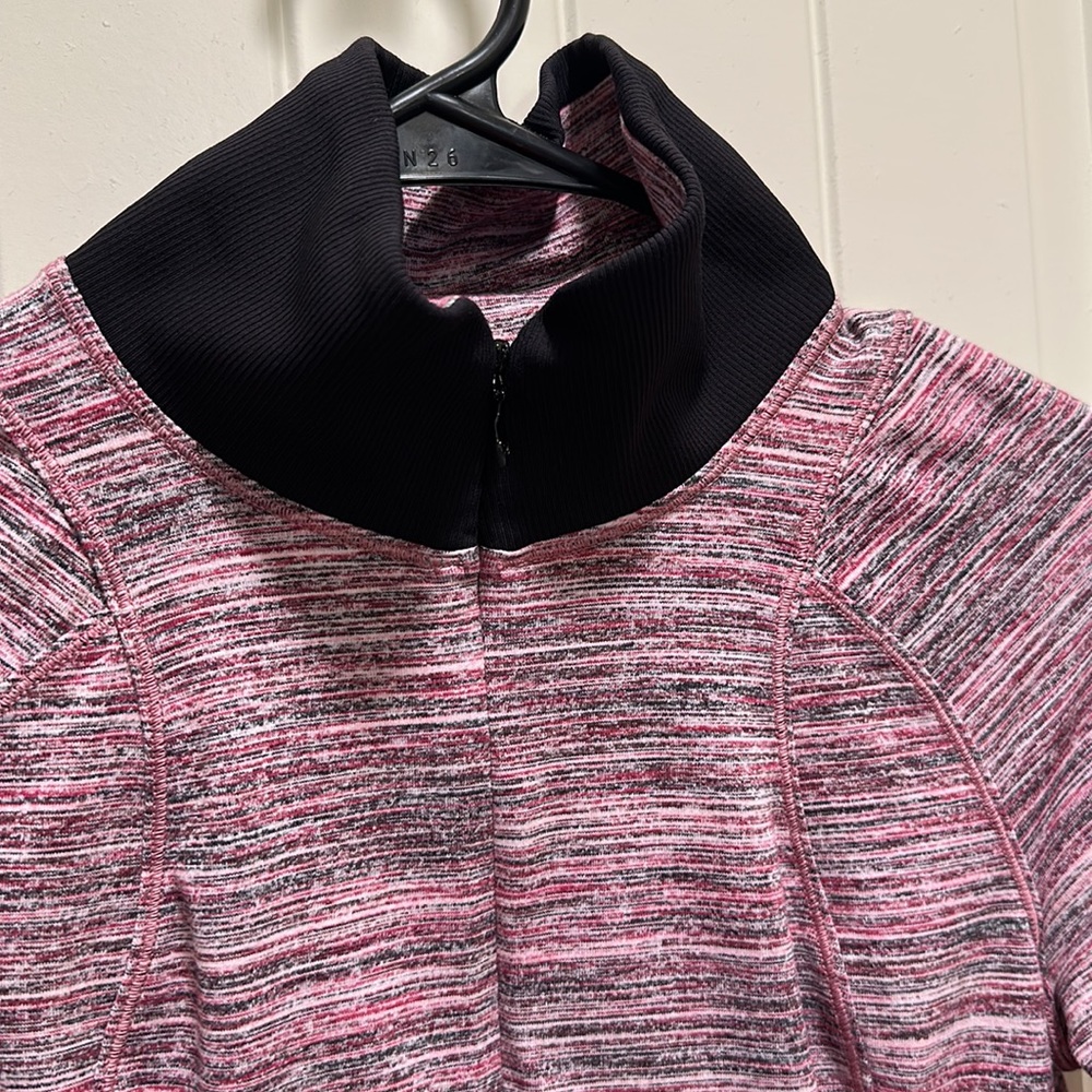 Lululemon Runderful half zip - Picture 3 of 6